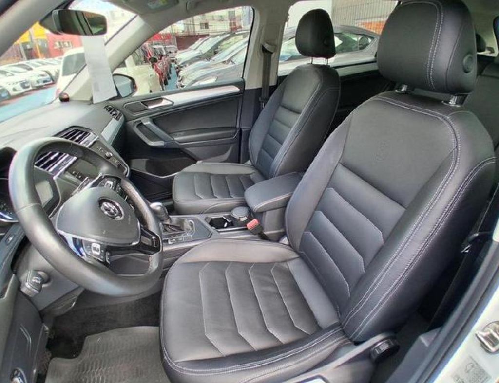 Volkswagen / Tiguan Allspace 1.4 Automático Flex 4 Portas Modelo 2020 imagem 9
