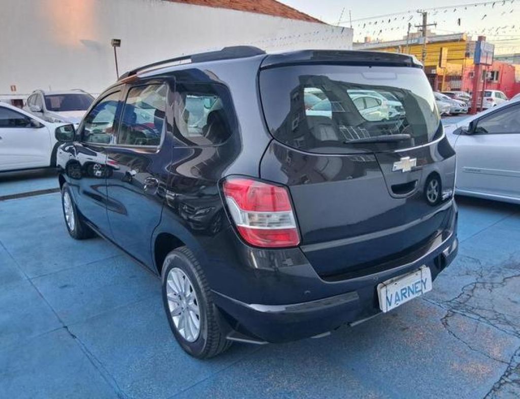 Chevrolet / Spin 1.8 Lt Automática Flex 4 Portas Modelo 2016 imagem 8