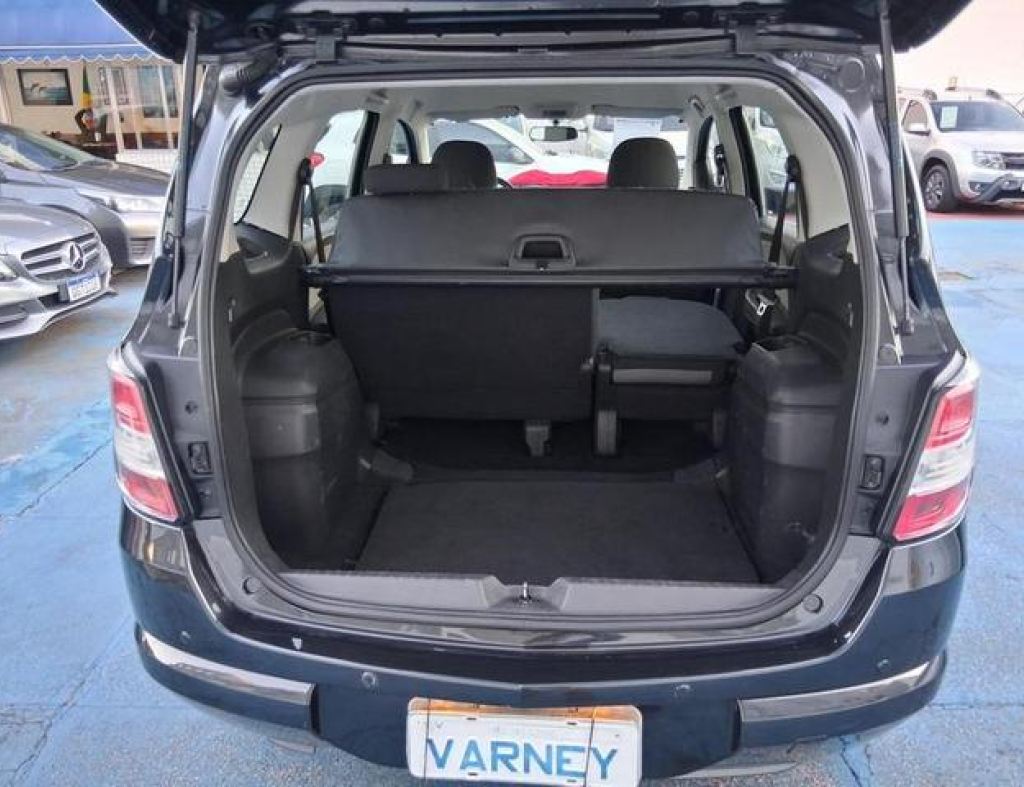 Chevrolet / Spin 1.8 Lt Automática Flex 4 Portas Modelo 2016 imagem 9