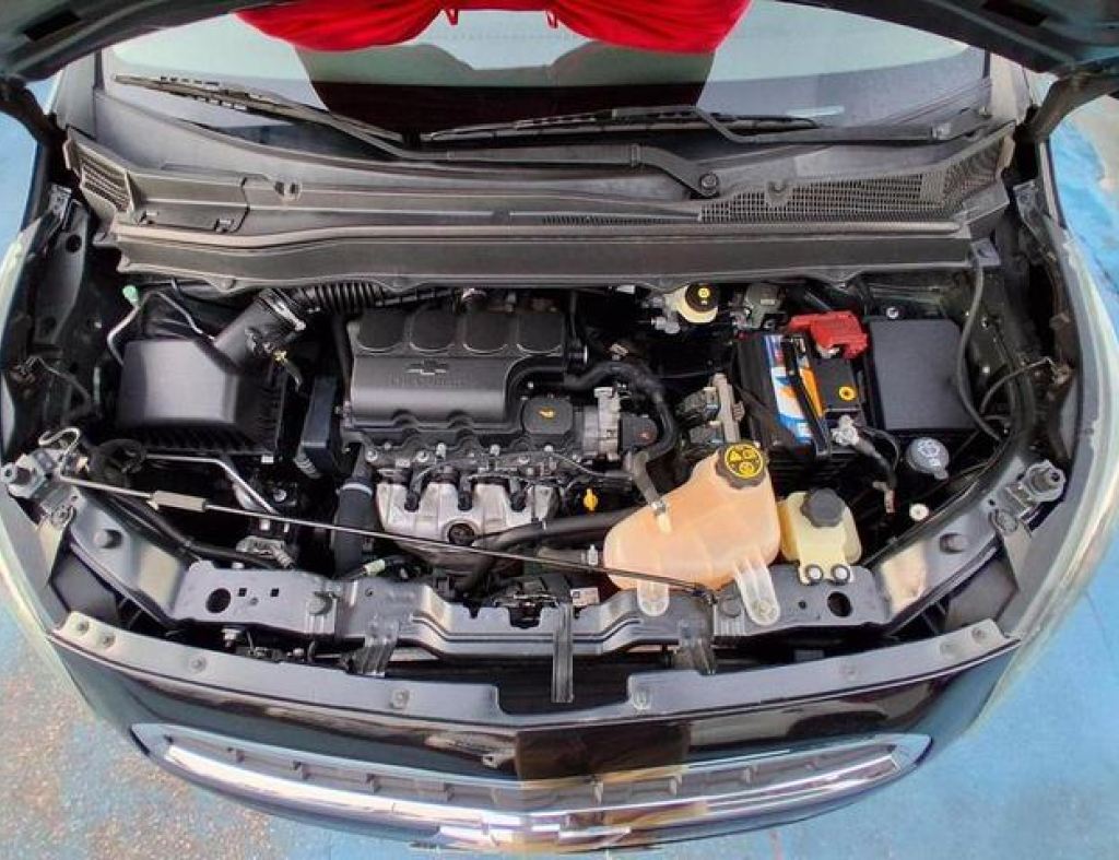 Chevrolet / Spin 1.8 Lt Automática Flex 4 Portas Modelo 2016 imagem 19