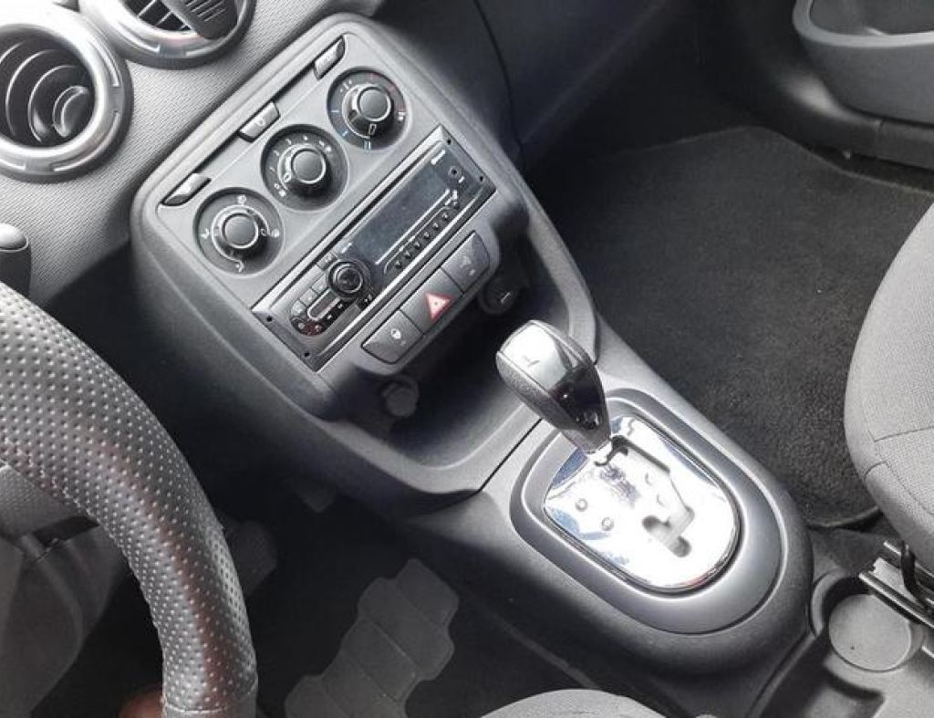 Citroen / C3 Tendence 1.6 Automático Flex 4 Portas Modelo 2017 imagem 18
