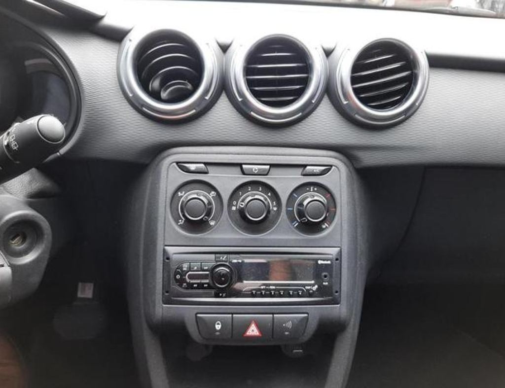 Citroen / C3 Tendence 1.6 Automático Flex 4 Portas Modelo 2017 imagem 19