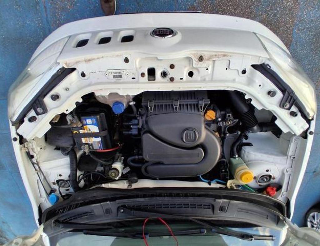 Fiat / Uno Vivace 1.0 Flex 4 Portas Modelo 2015 imagem 9