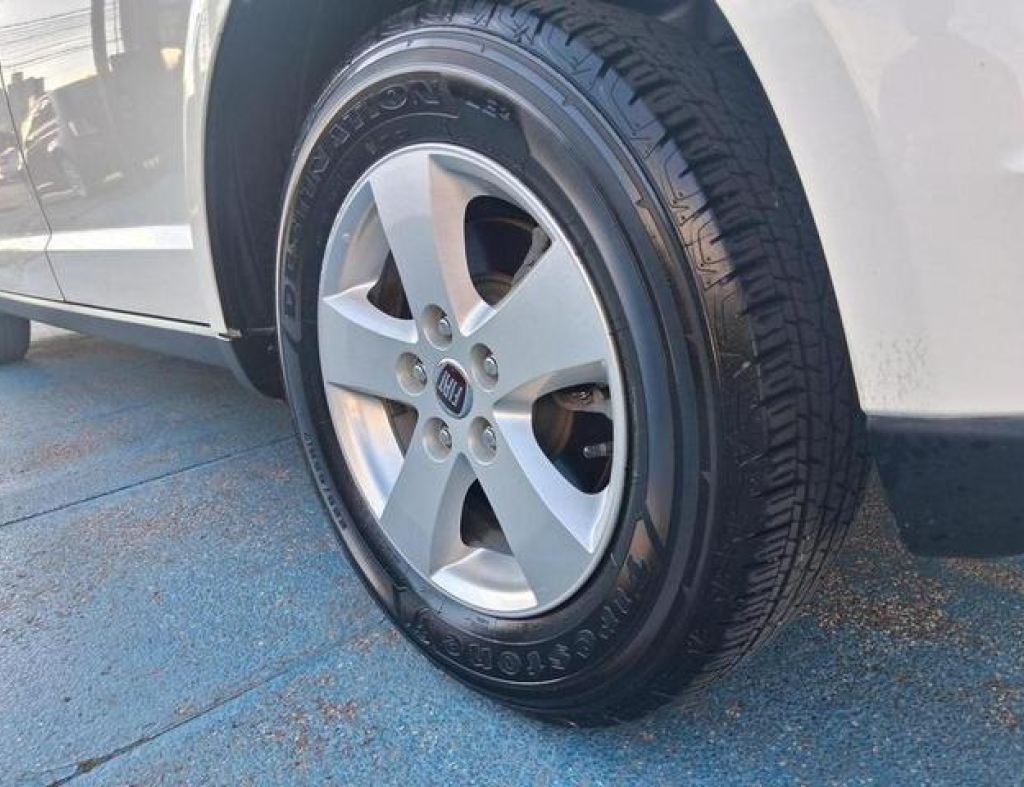 Fiat / Freemont Precisio 2.4 Automático 4 Portas Modelo 2012 imagem 10