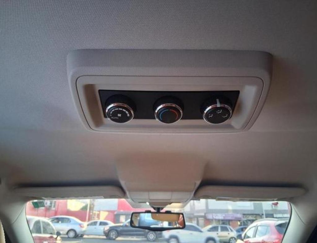 Fiat / Freemont Precisio 2.4 Automático 4 Portas Modelo 2012 imagem 14