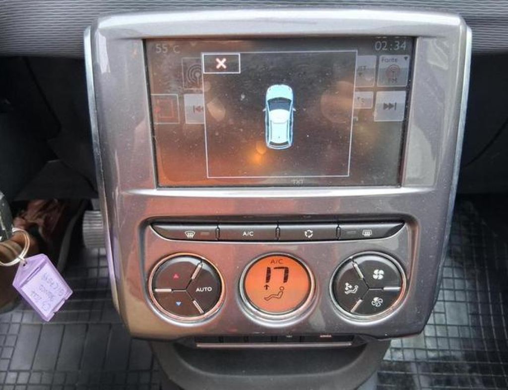 Citroen / C3 Ptech Tend 1.2 Flex 4 Portas Modelo 2017 imagem 15